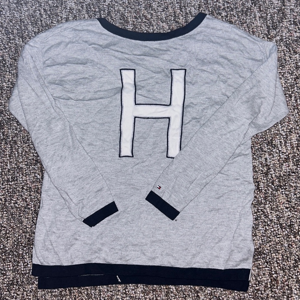 Tommy Hilfiger sweater